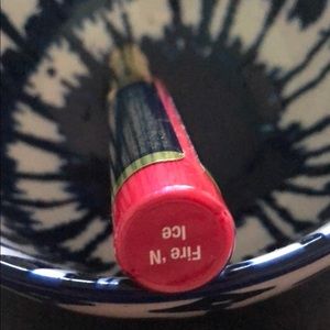 Lipsense fire n Ice